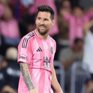 sports-梅西本场送出4次关键传球，对抗5胜1，22次丢失球权