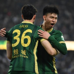 意难平！曝德甲豪门诚邀王钰栋加盟，却未能如愿，背后原因引热议